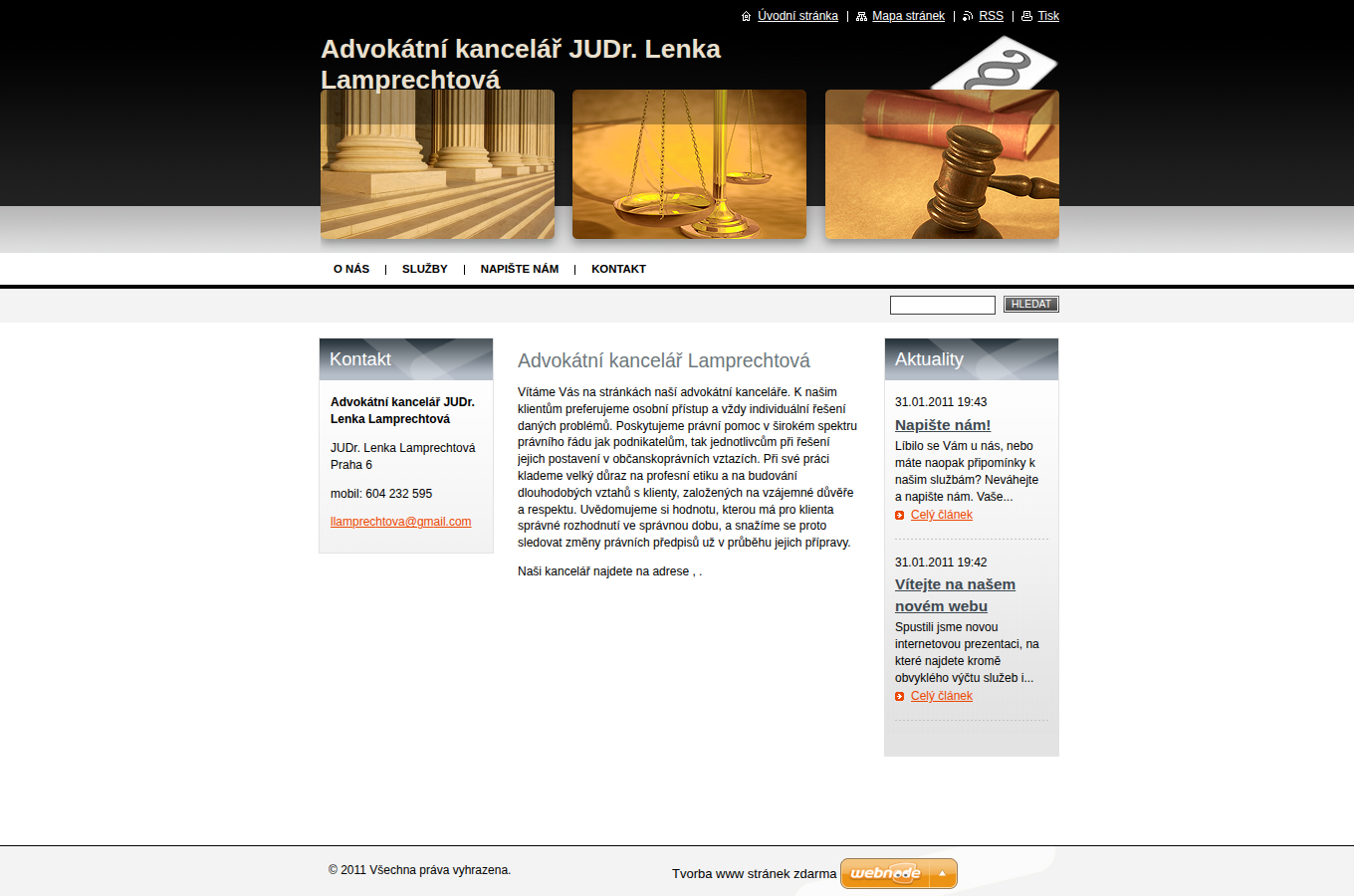 Současný web Advokátní kancelář JUDr. Lenka Lamprechtová na počítači