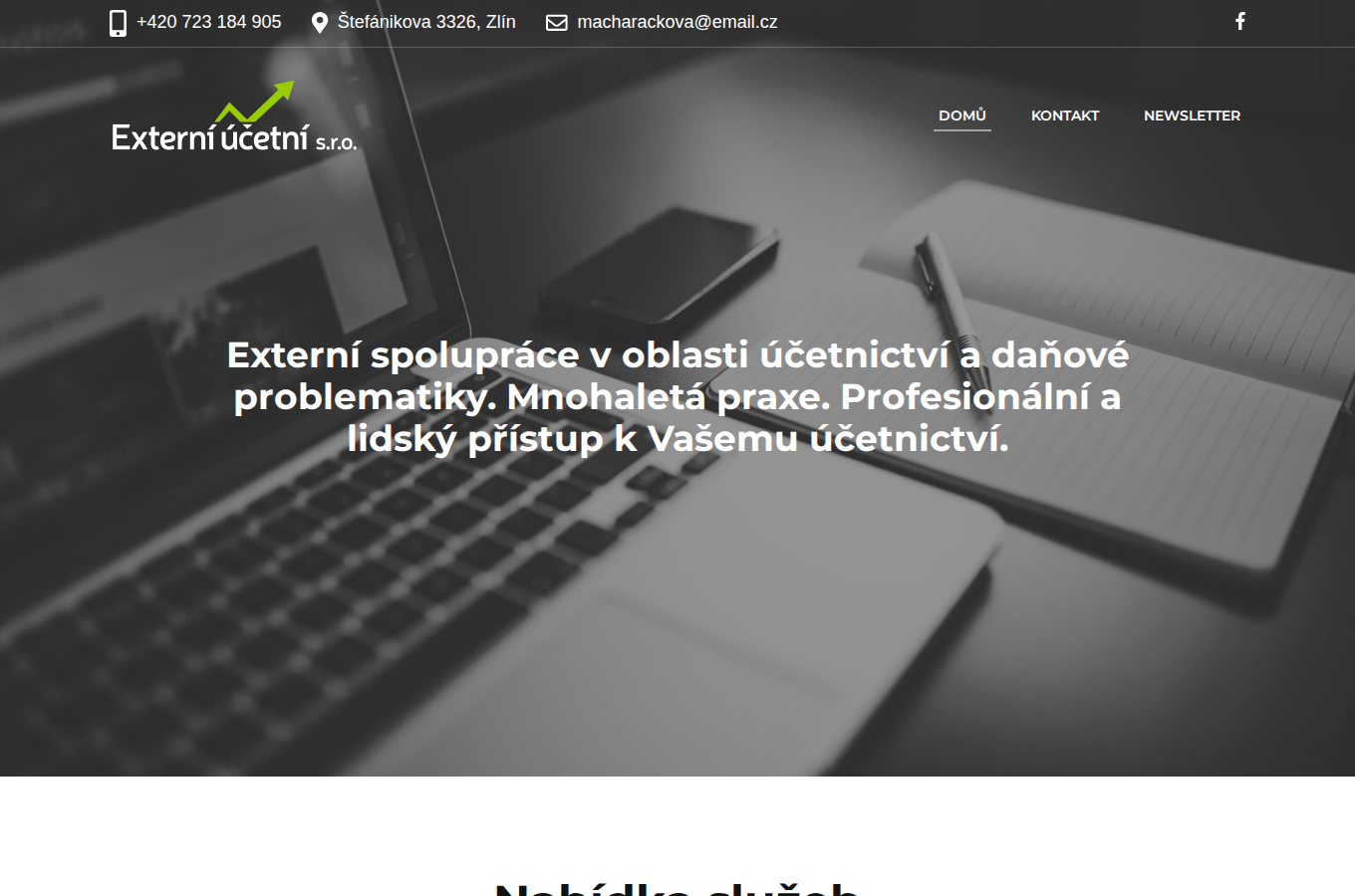 Současný web Externí účetní s. r. o. na počítači