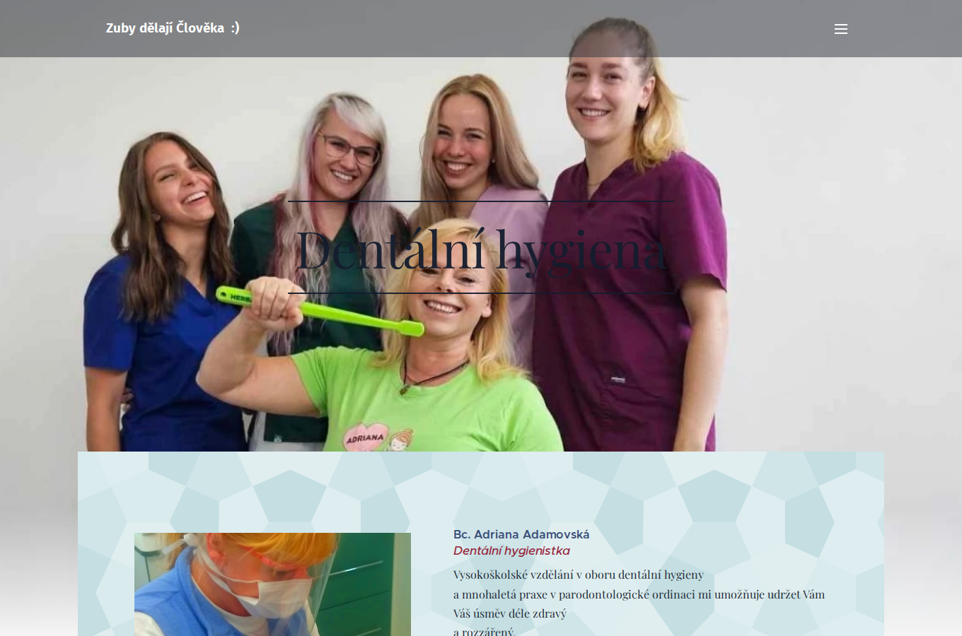 Současný web Profesionální dentální hygiena Adriana Adamovská na počítači