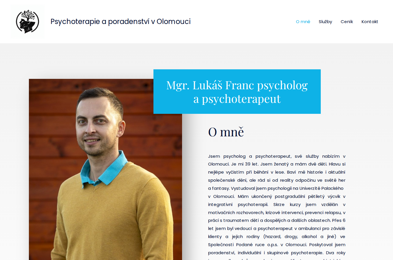 Současný web Psychoterapie a poradenství v Olomouci – Mgr. Lukáš Franc na počítači